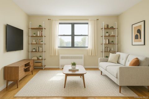 Homes For Sale - 19 Old Mamaroneck Road #6M<br/> White Plains, NY 10605