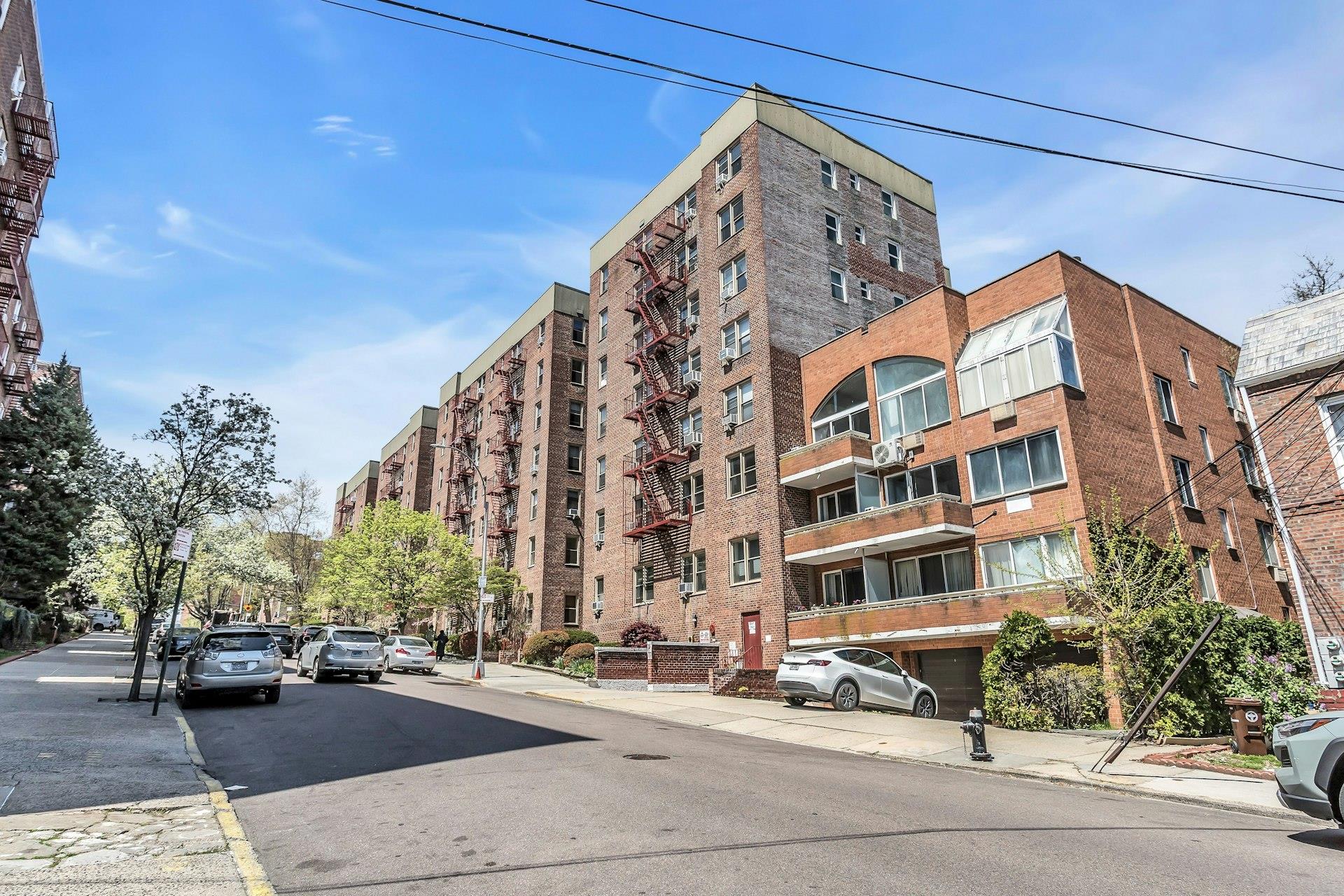 67-25 Clyde Street #1G, Forest Hills, New York image 21