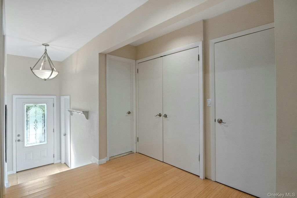 Photo of 32 Boulder Lane, Goldens Bridge, NY 10526 (MLS # 988155)