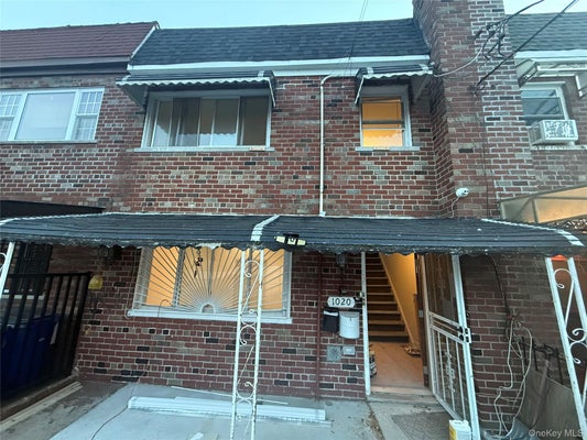 1020 E 213TH ST # 1, BRONX, NY 10469 - Image c67fa40fde0f4f2c08db7b11d5b275f3/4010636912