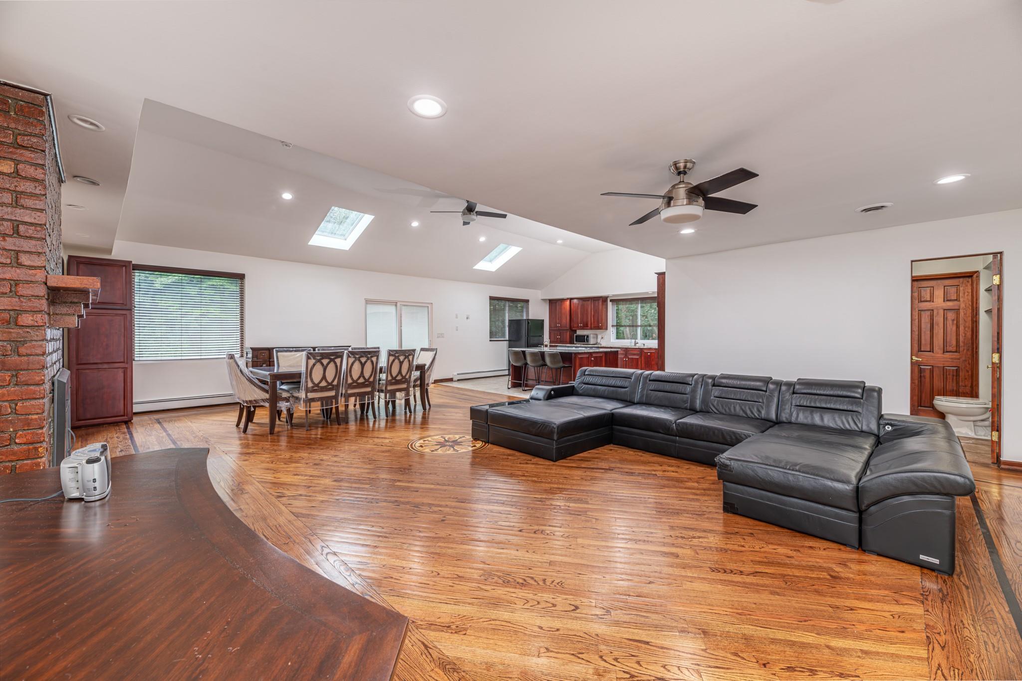 30 N Lynn Street