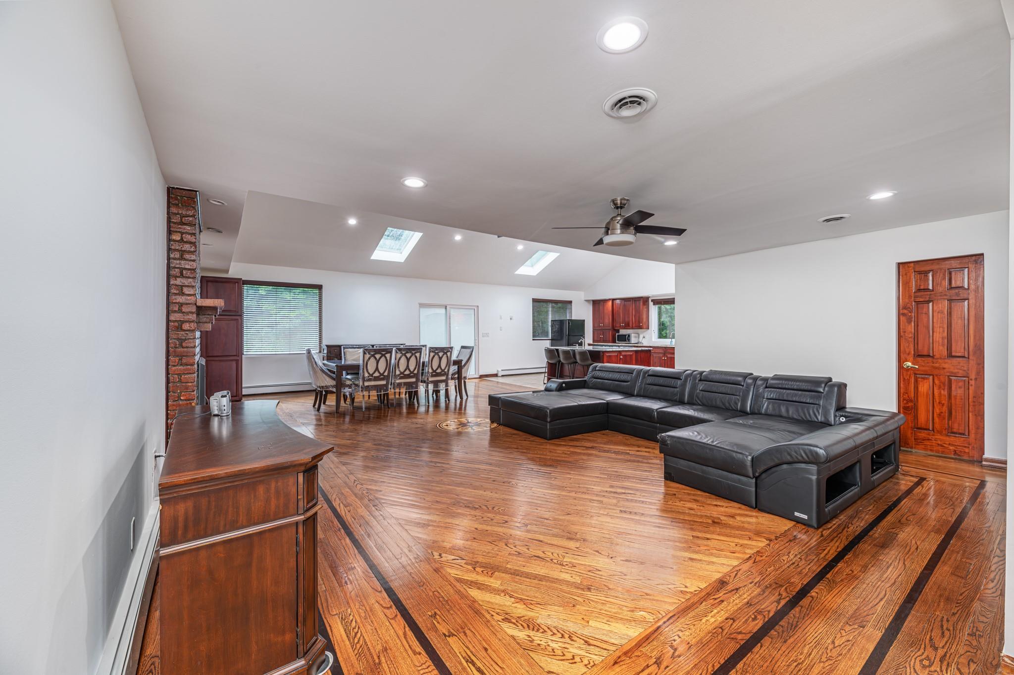 30 N Lynn Street