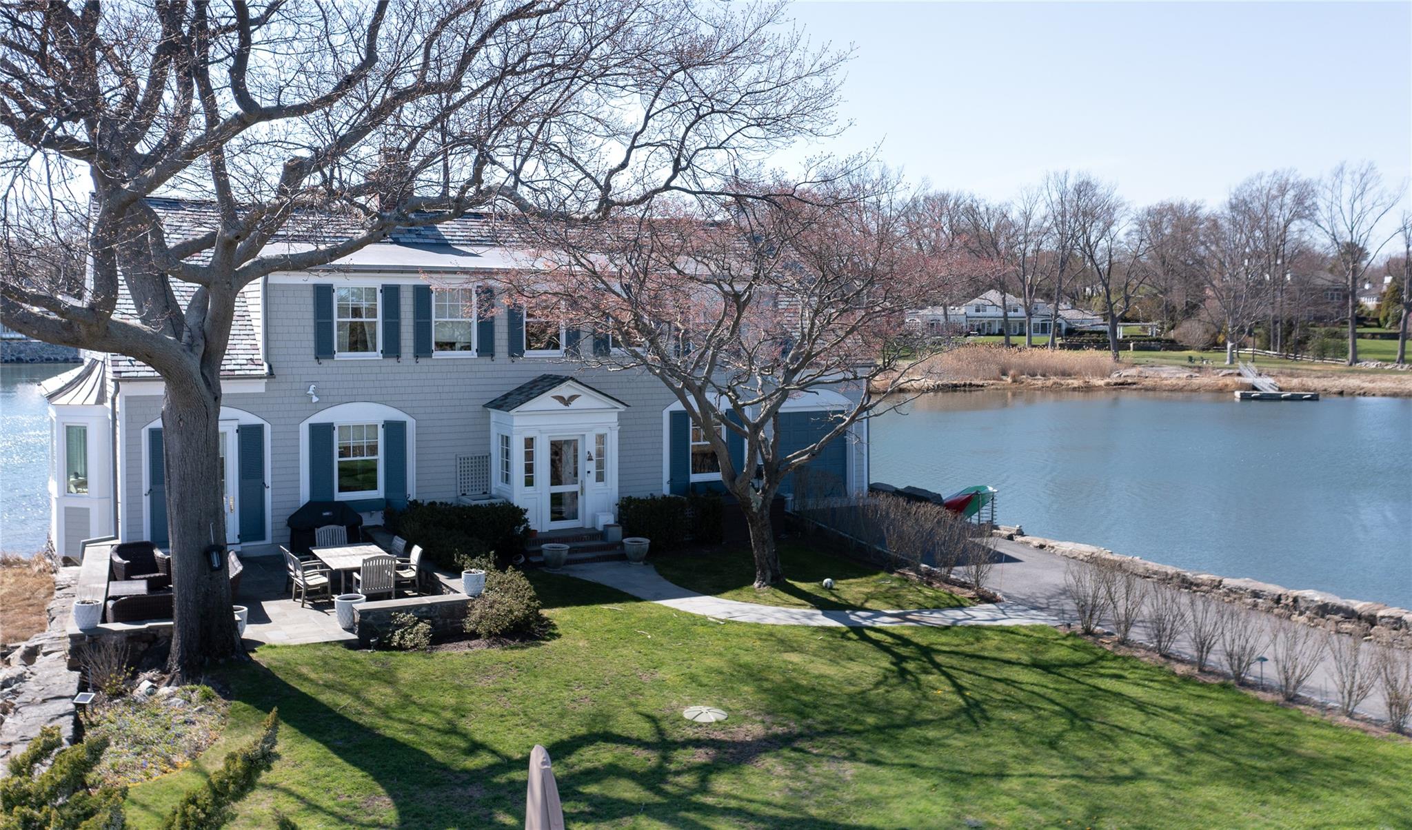 6 Pine Island Road
