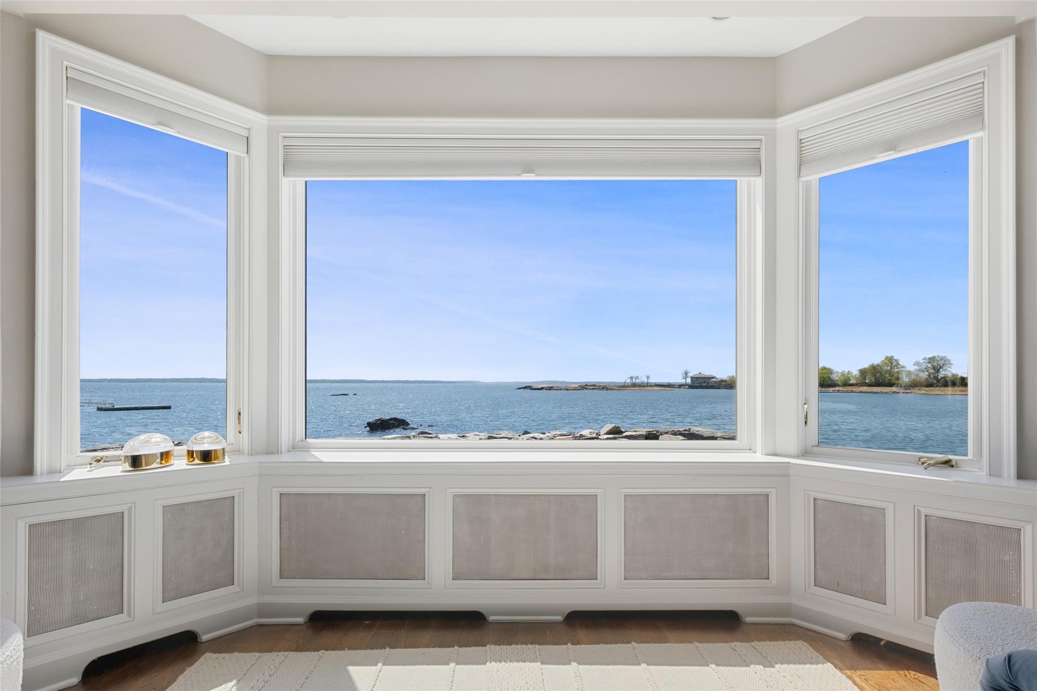 6 Pine Island Road