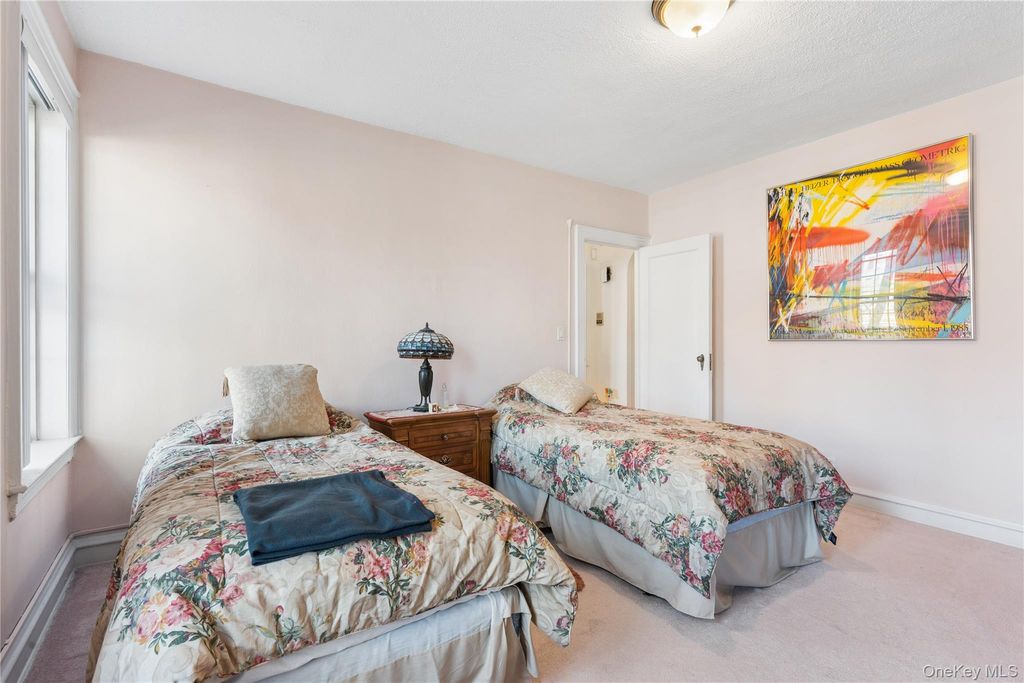 Photo of 150 Burns Street #3F, Forest Hills, NY 11375 (MLS # 994168)