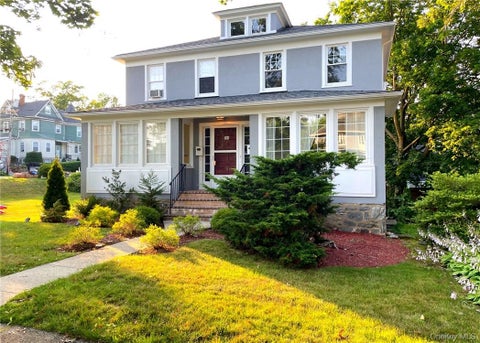 Apartment For Rent - 306 Soundview Avenue #RIGHT<br/> Mamaroneck, NY 10543