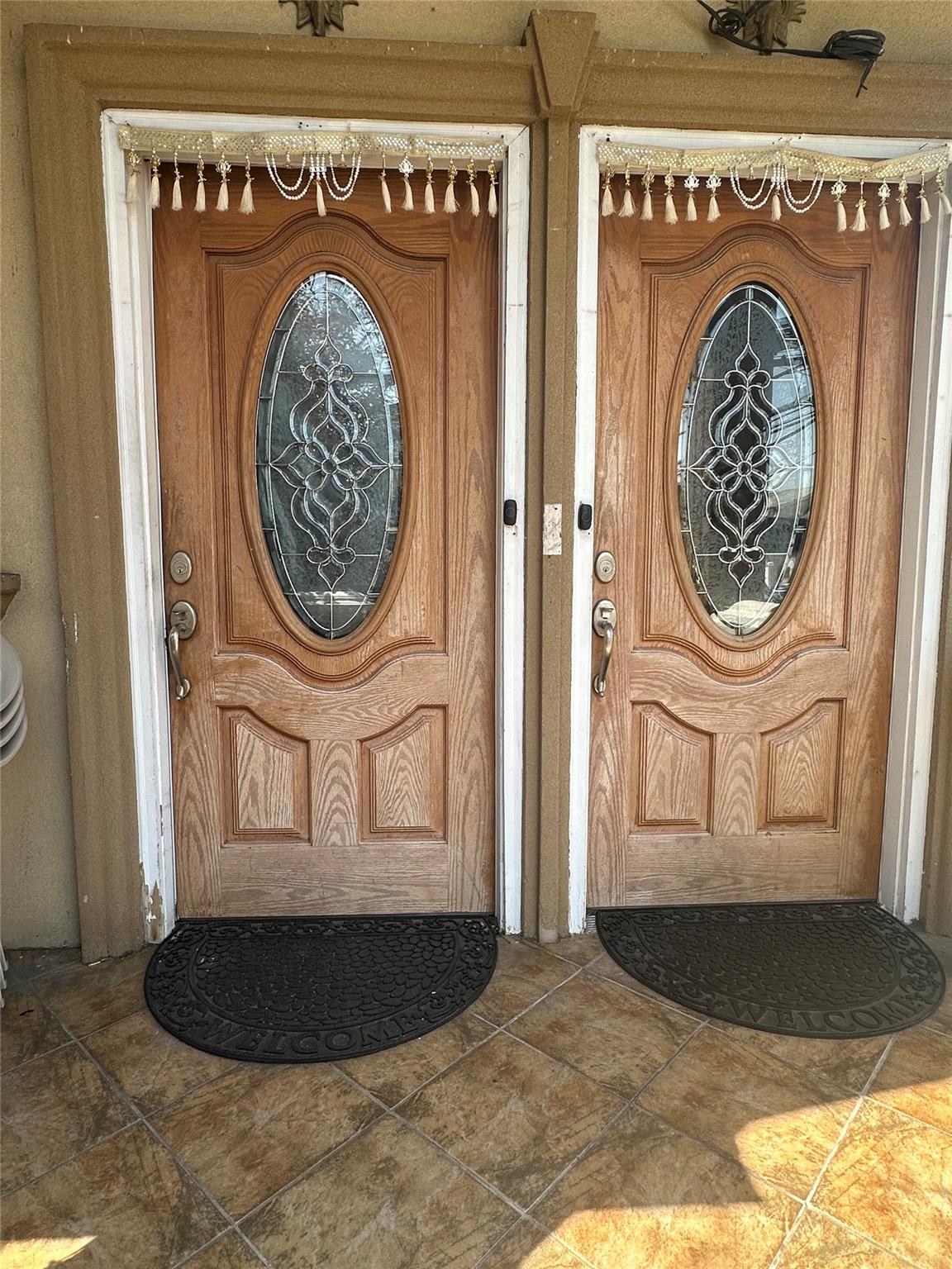 97th Avenue, Richmond Hill, Queens, NY - 3 Bedrooms  
2 Bathrooms  
7 Rooms - 