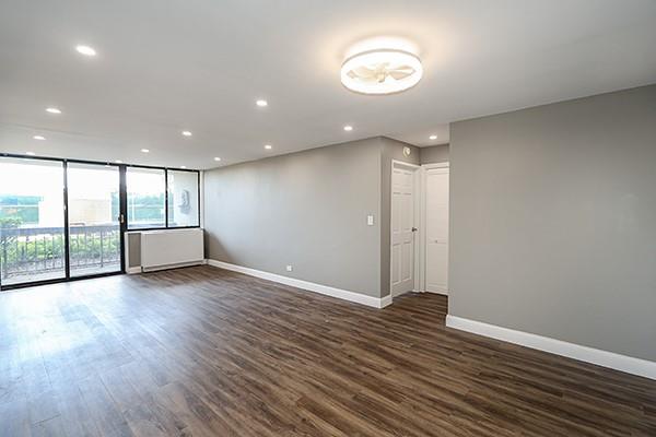 2 Bay Club Drive 1Z3