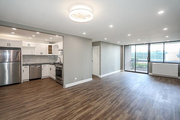 2 Bay Club Drive 1Z3