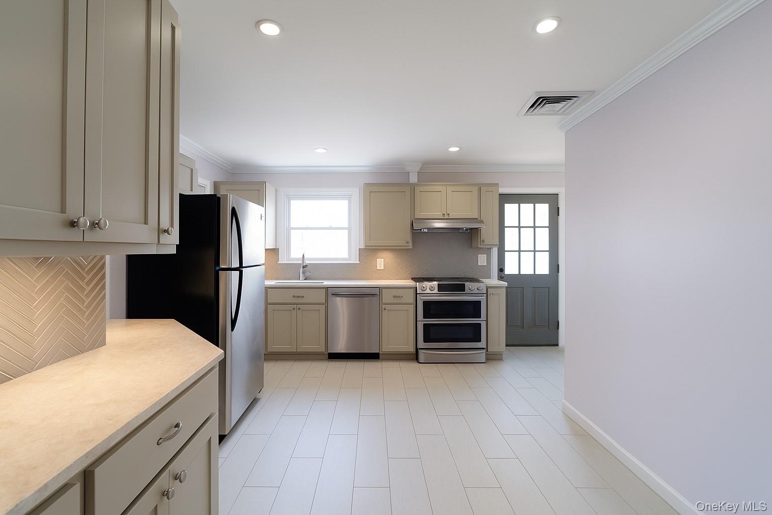 642 Salisbury Park Drive