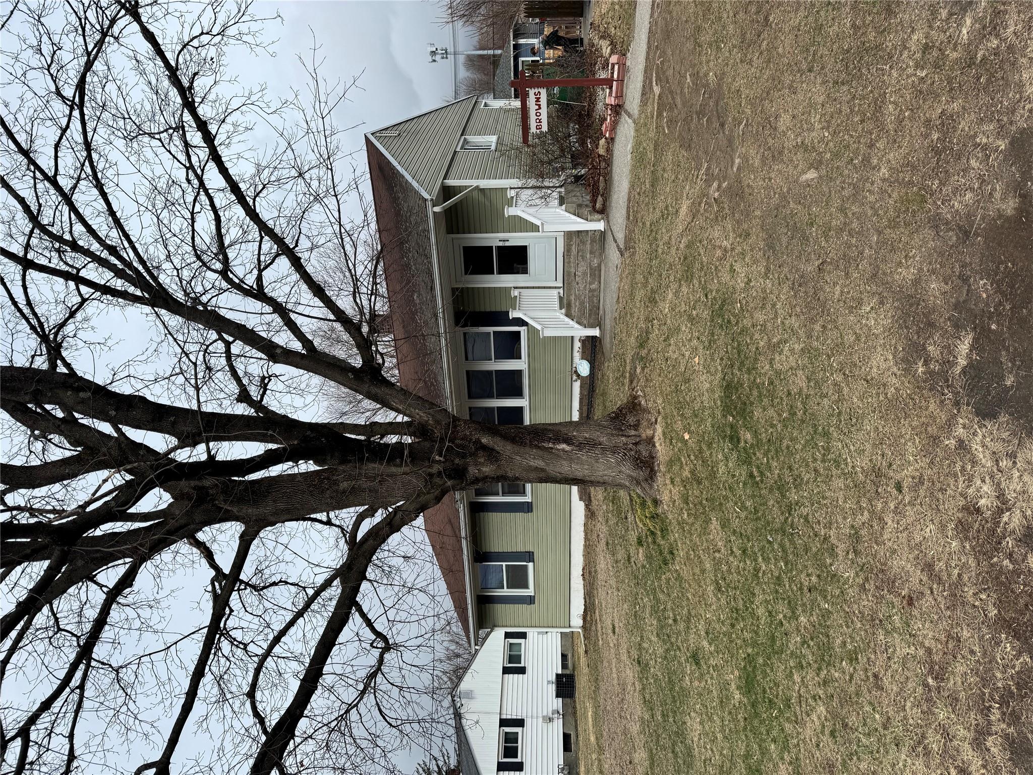 22 E Putnam Road, Fishkill, New York image 2