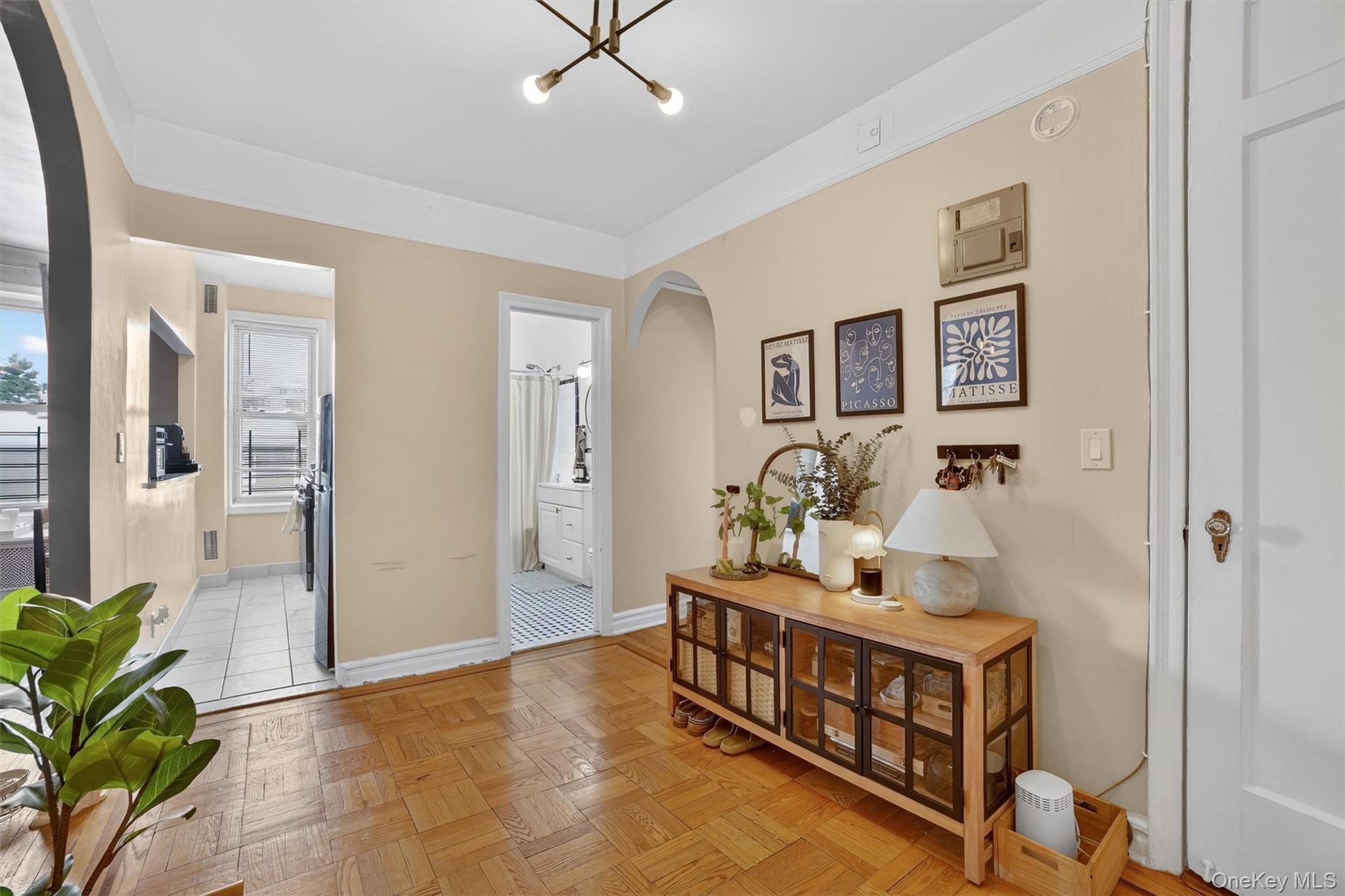 219 Bronx River Road 4N