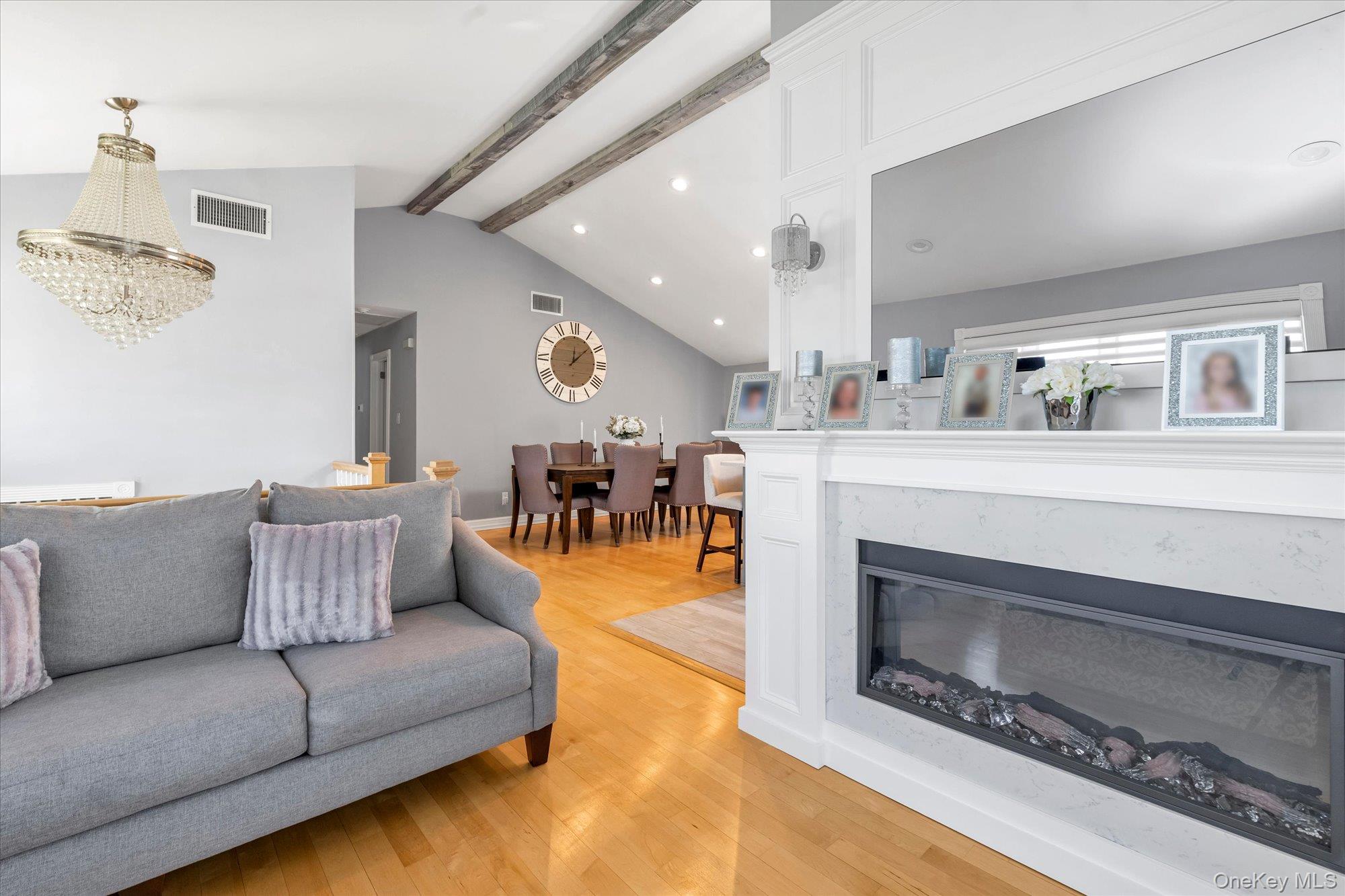 3984 Darby Lane