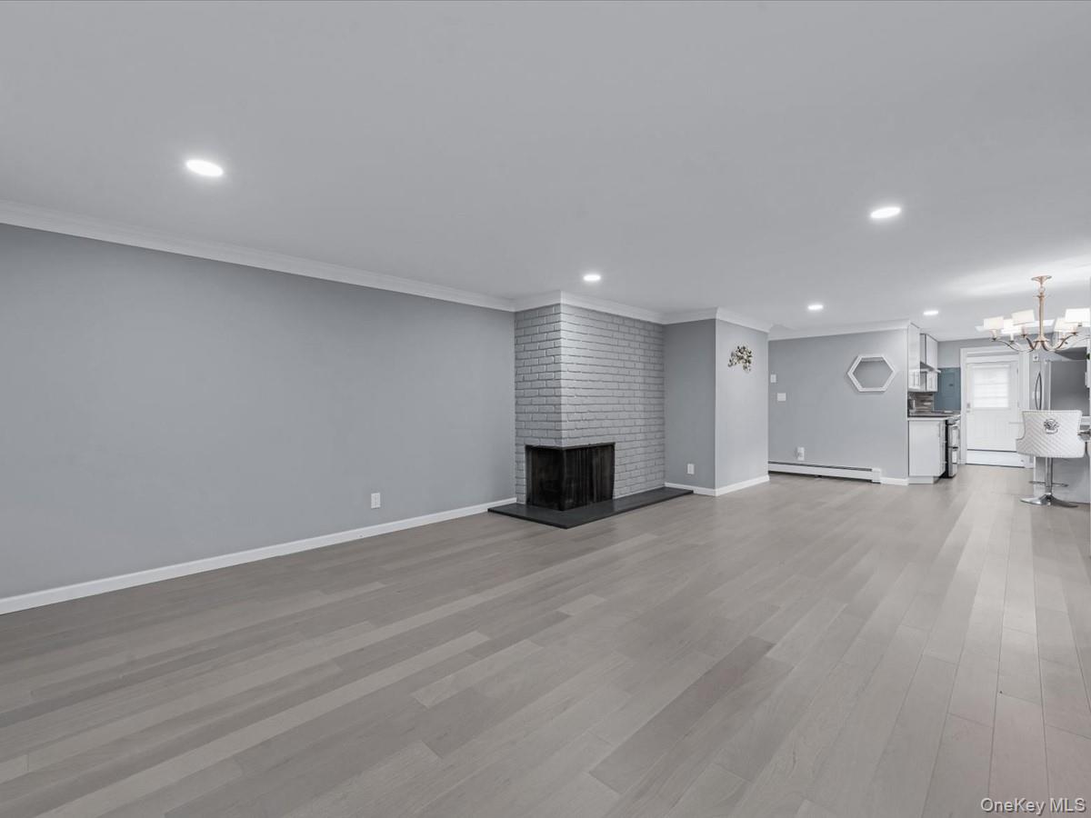 19 Ridge Drive E
