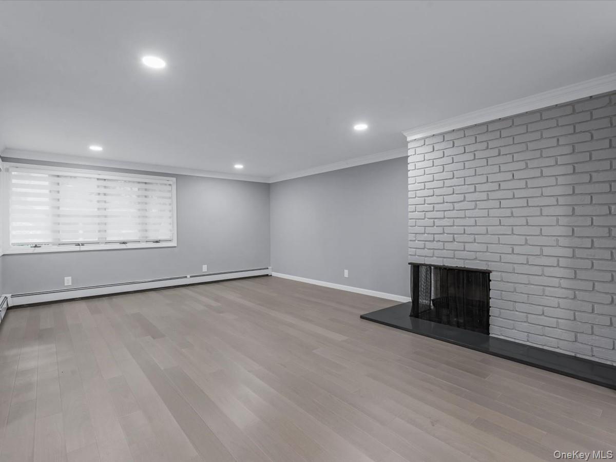 19 Ridge Drive E