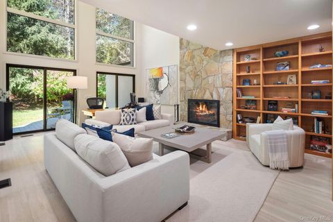 Tiny photo for 35 Neustadt Lane, Chappaqua, NY 10514 (MLS # 936052)