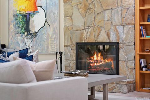 Tiny photo for 35 Neustadt Lane, Chappaqua, NY 10514 (MLS # 936052)