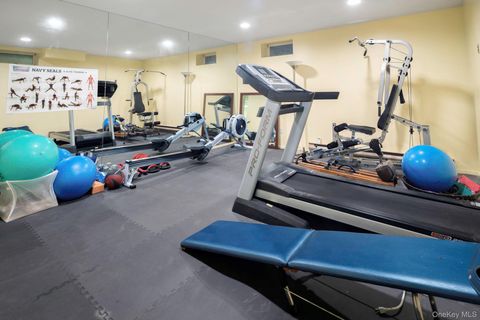 Tiny photo for 35 Neustadt Lane, Chappaqua, NY 10514 (MLS # 936052)