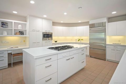 Tiny photo for 35 Neustadt Lane, Chappaqua, NY 10514 (MLS # 936052)