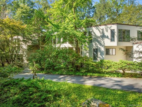 Tiny photo for 35 Neustadt Lane, Chappaqua, NY 10514 (MLS # 936052)