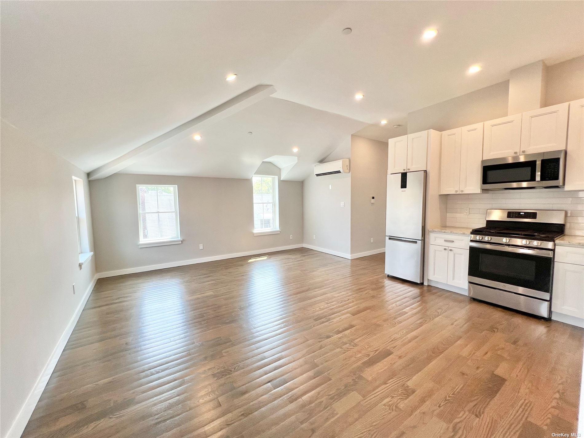 56-75 136th Street #3B, Flushing, New York image 4