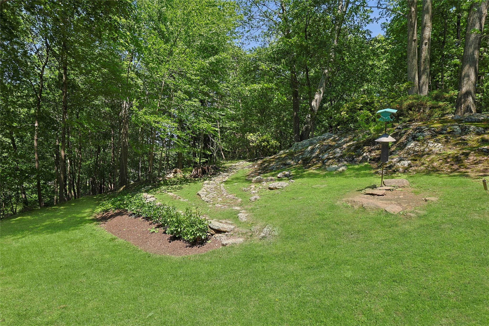 24 Glen Terrace, Chappaqua, New York image 40