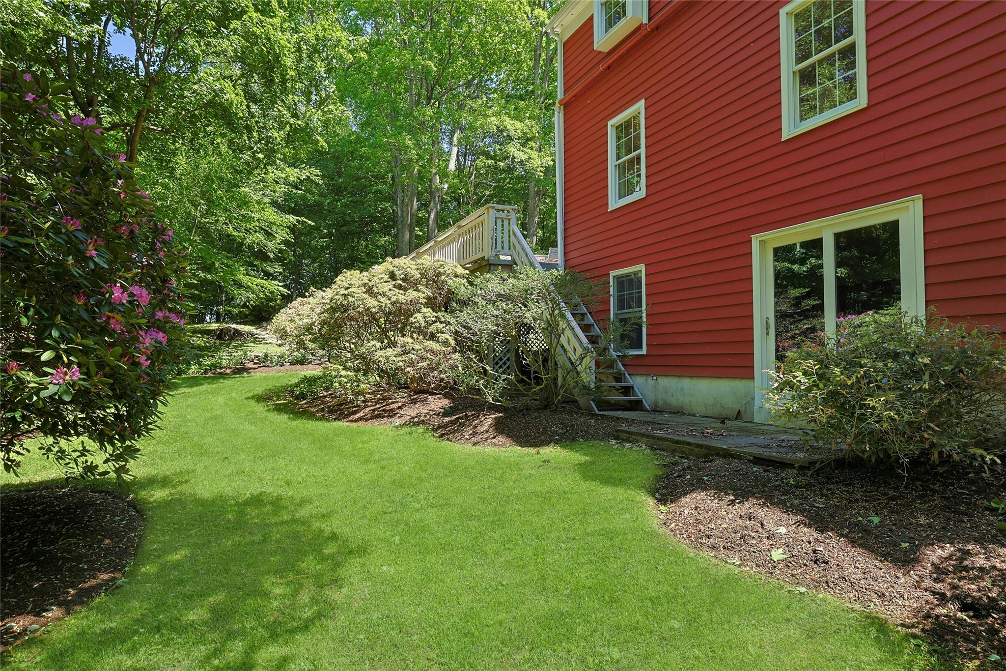 24 Glen Terrace, Chappaqua, New York image 39