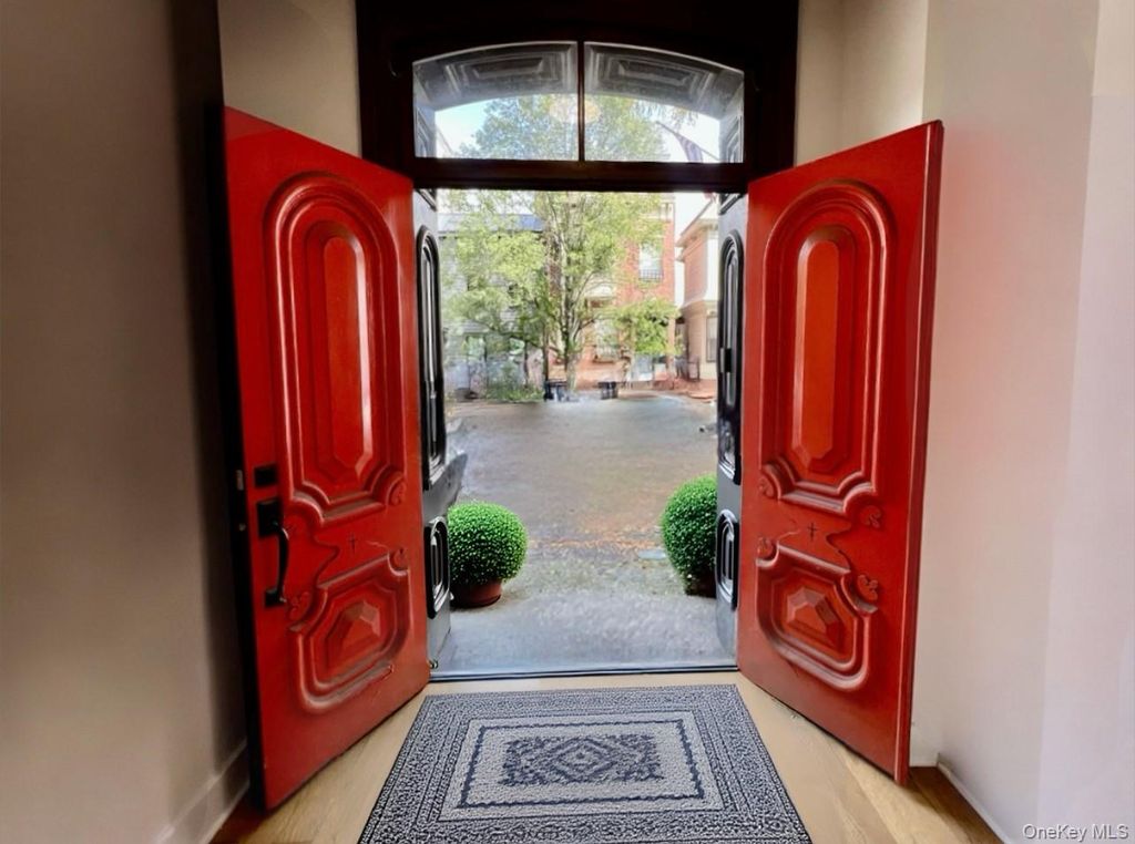 Photo of 125 Warren Street, Hudson, NY 12534 (MLS # 986902)