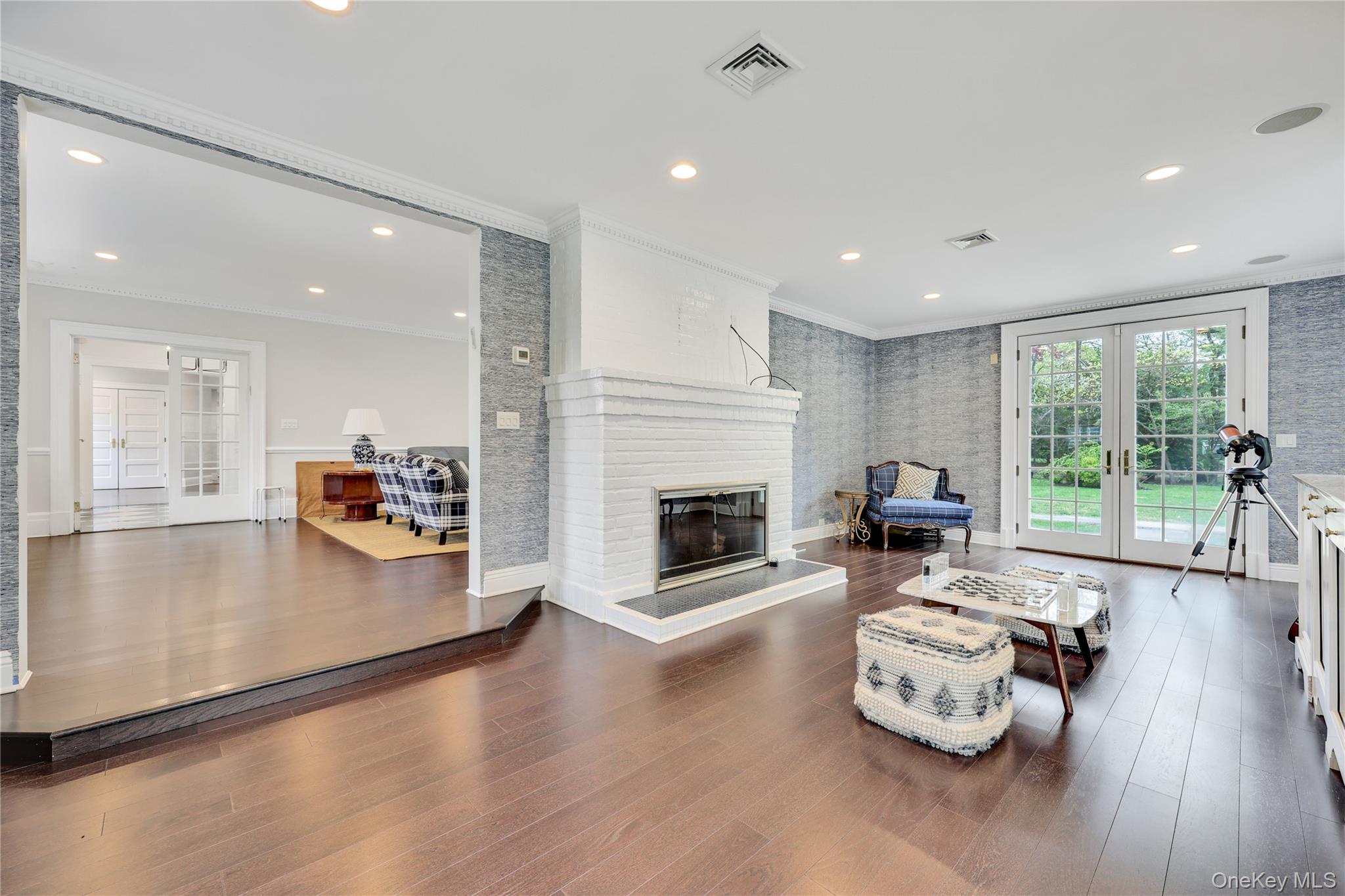 105 Everit Avenue