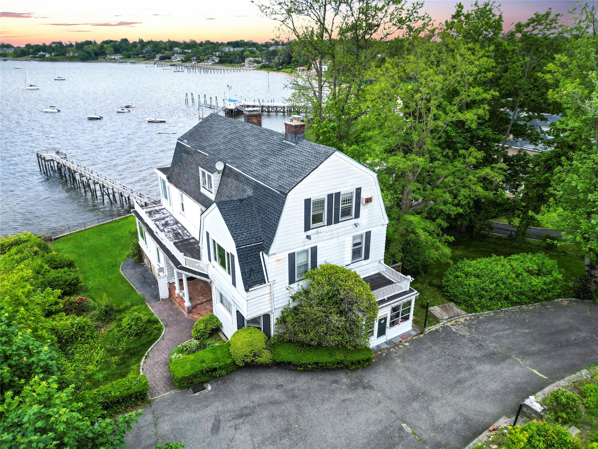 40 Sunset Road, Great Neck, New York image 1