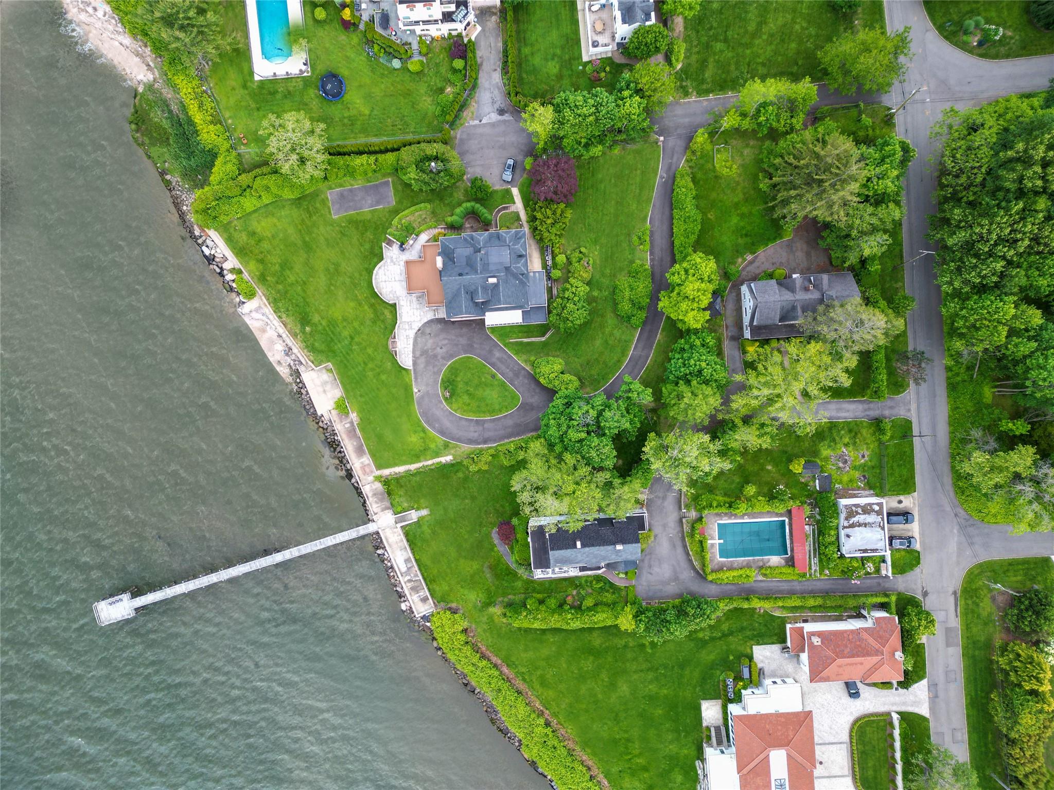 40 Sunset Road, Great Neck, New York image 15