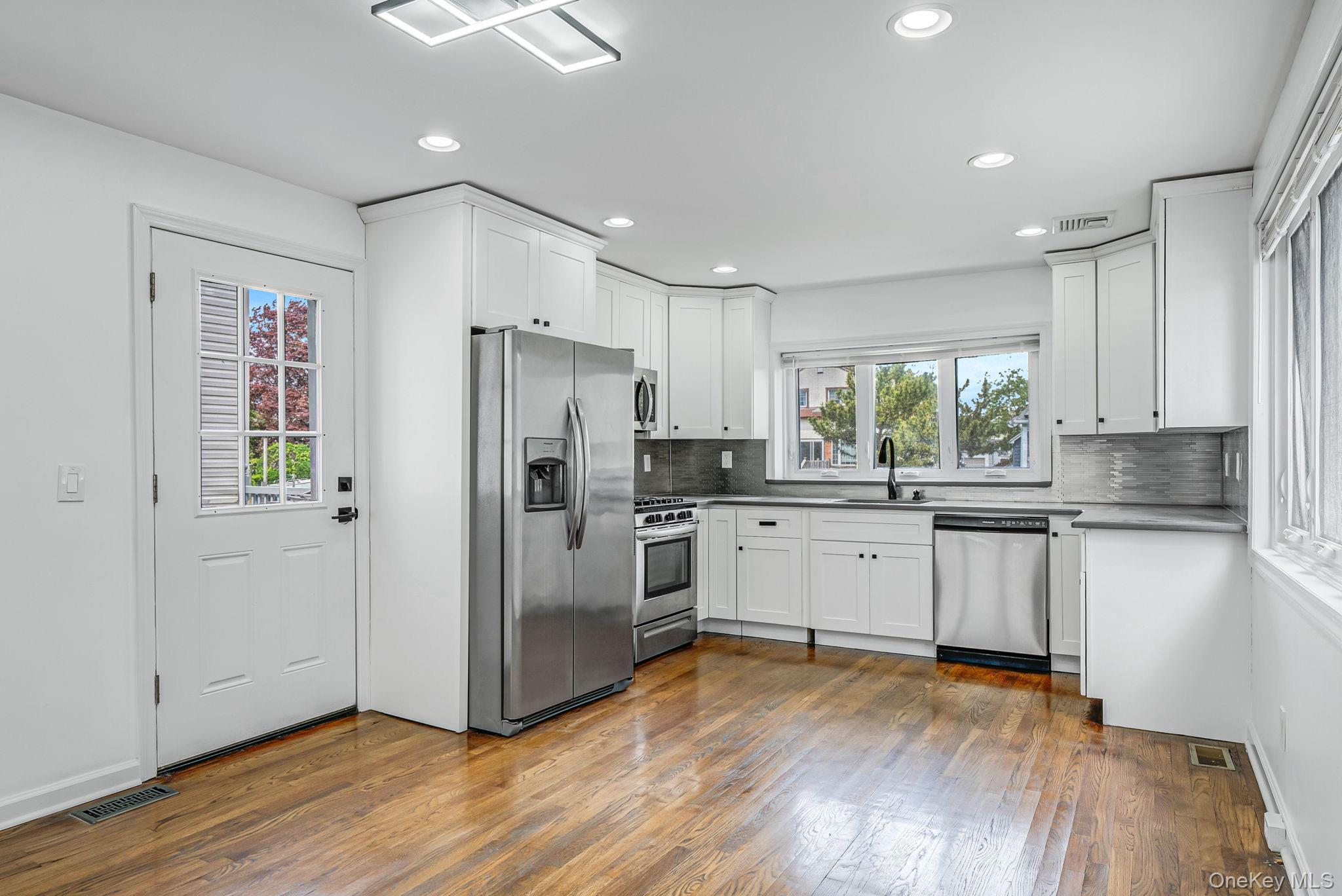 64 W 2nd Street