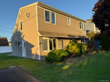  Levittown NY 11756