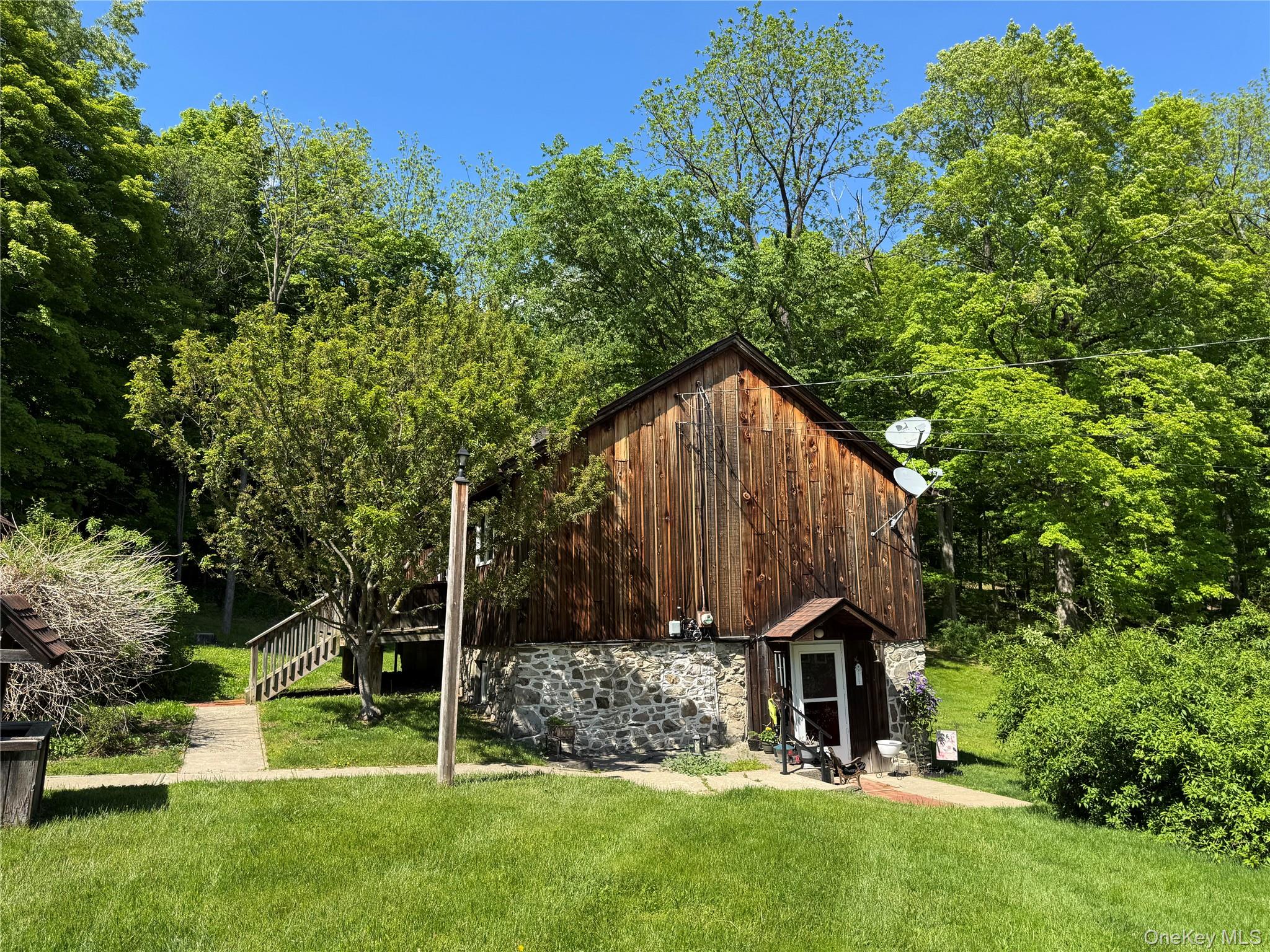 84 Foster Road