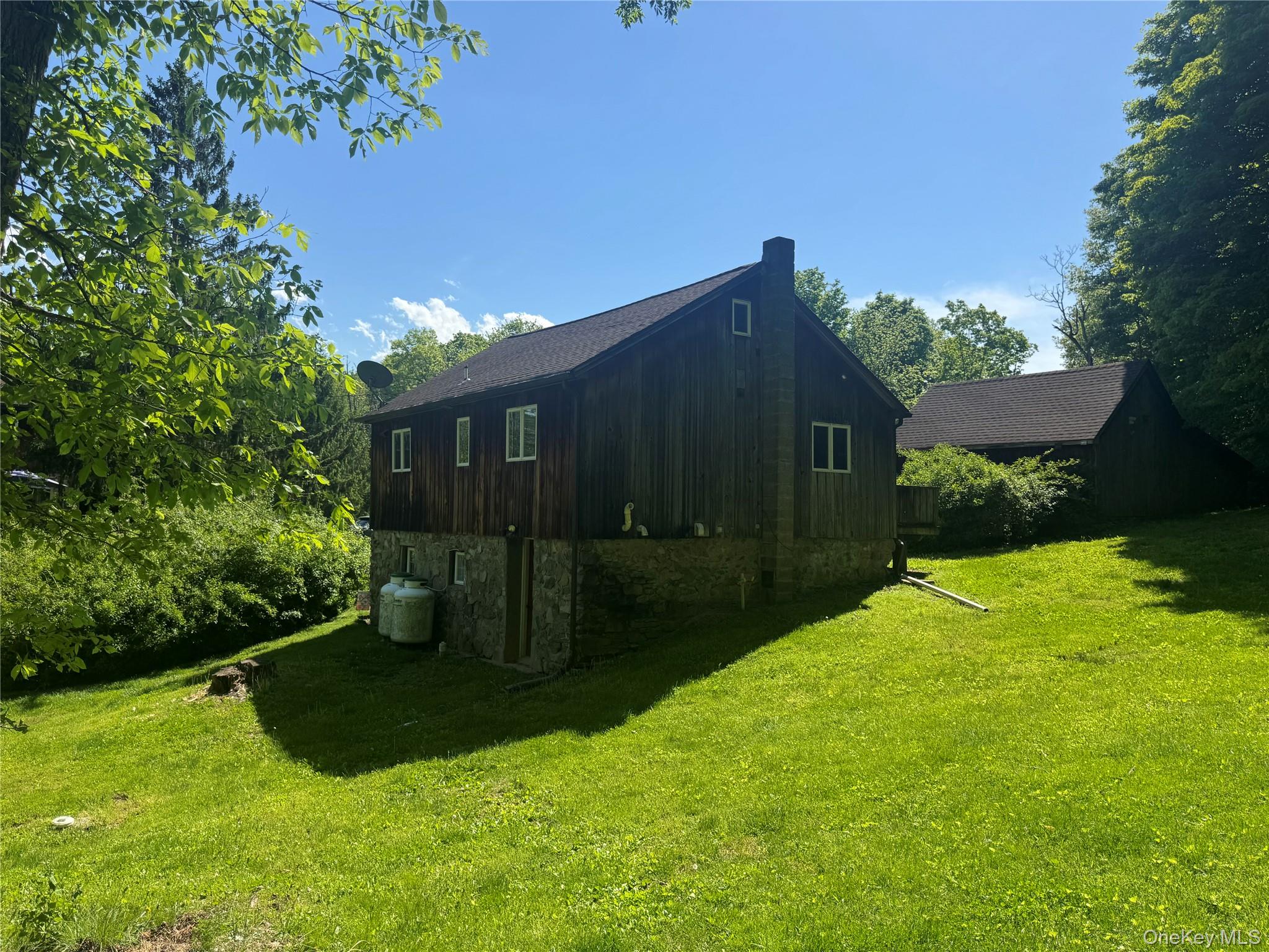 84 Foster Road