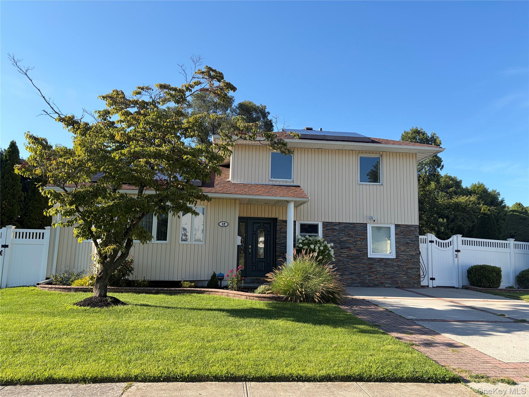 12 Palo Alto Drive