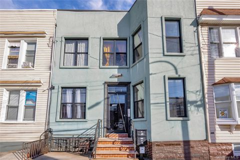 72-55 60th Lane, Ridgewood, NY 11385 - MLS#: 934377