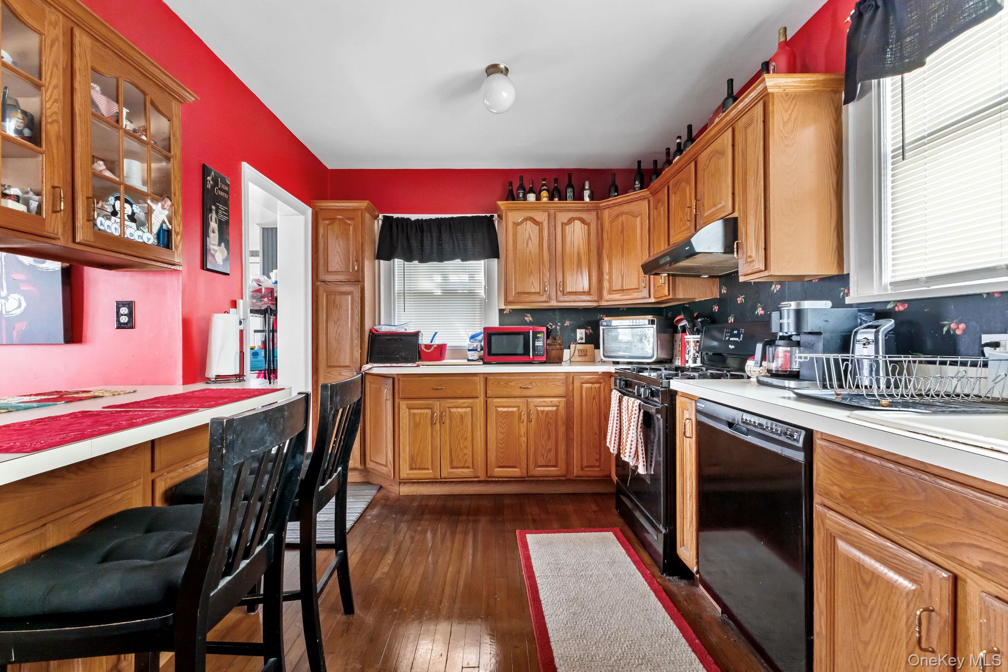 383 Saint Johns Avenue