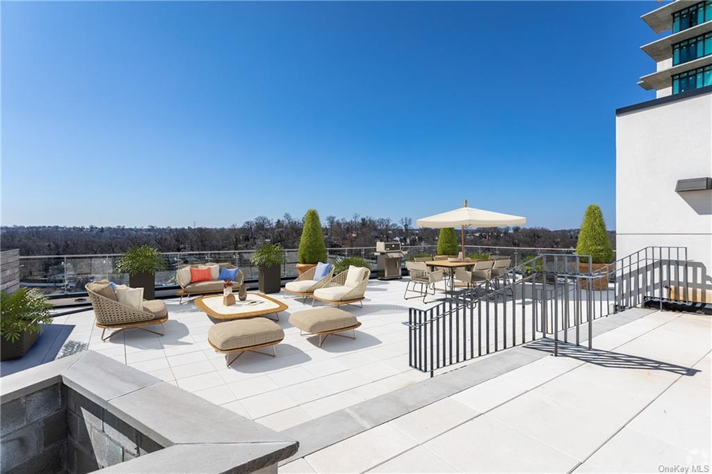 667 Ridge Hill Boulevard 911