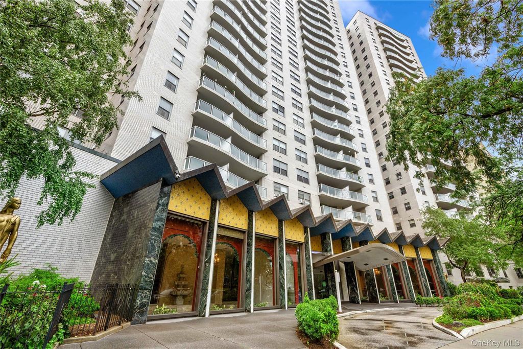 Photo of 1020 Grand Concourse #5X, Bronx, NY 10451 (MLS # 1007084)