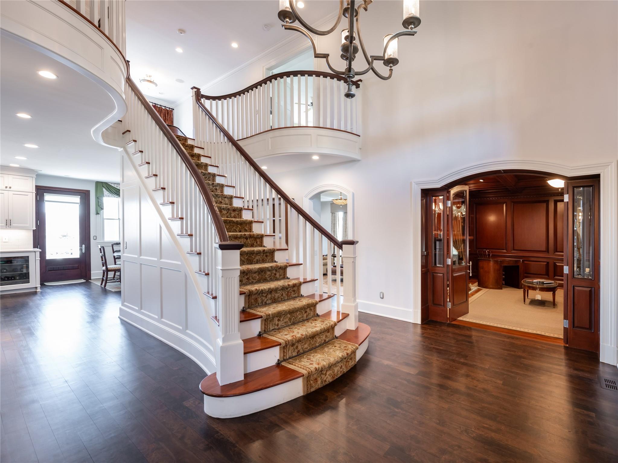 27 True Harbour Way, West Islip, New York image 8