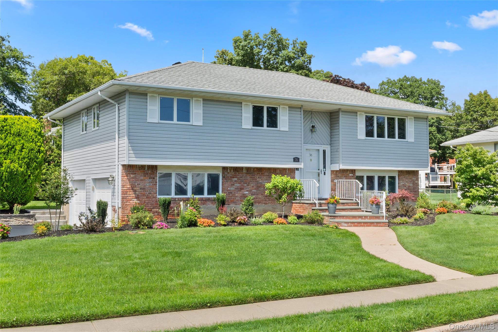 36 Fairway Drive - Photo 2