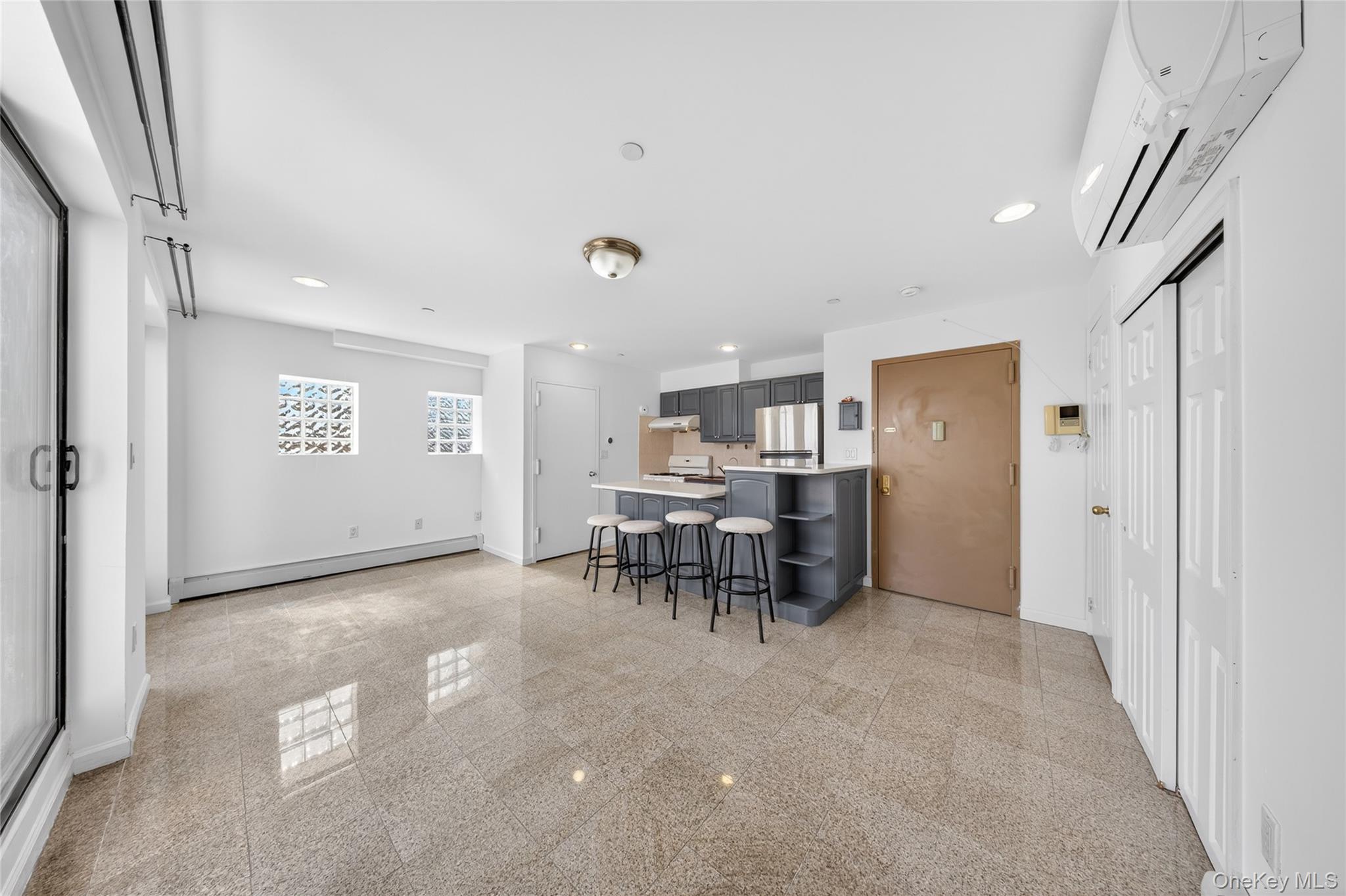 4320 Union Street 7A