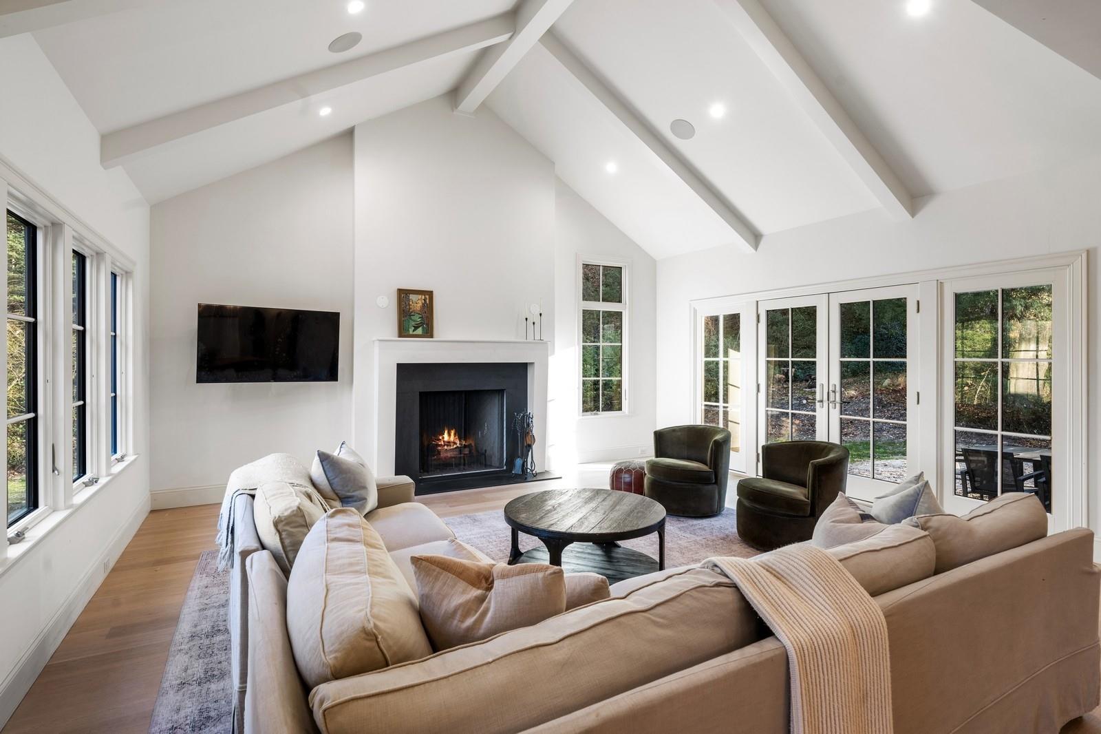 6 Hollise Court, Centerport, New York image 17
