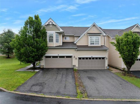 Photo of 38 Woodside Knolls Drive, Middletown, NY 10940 (MLS # 875912)