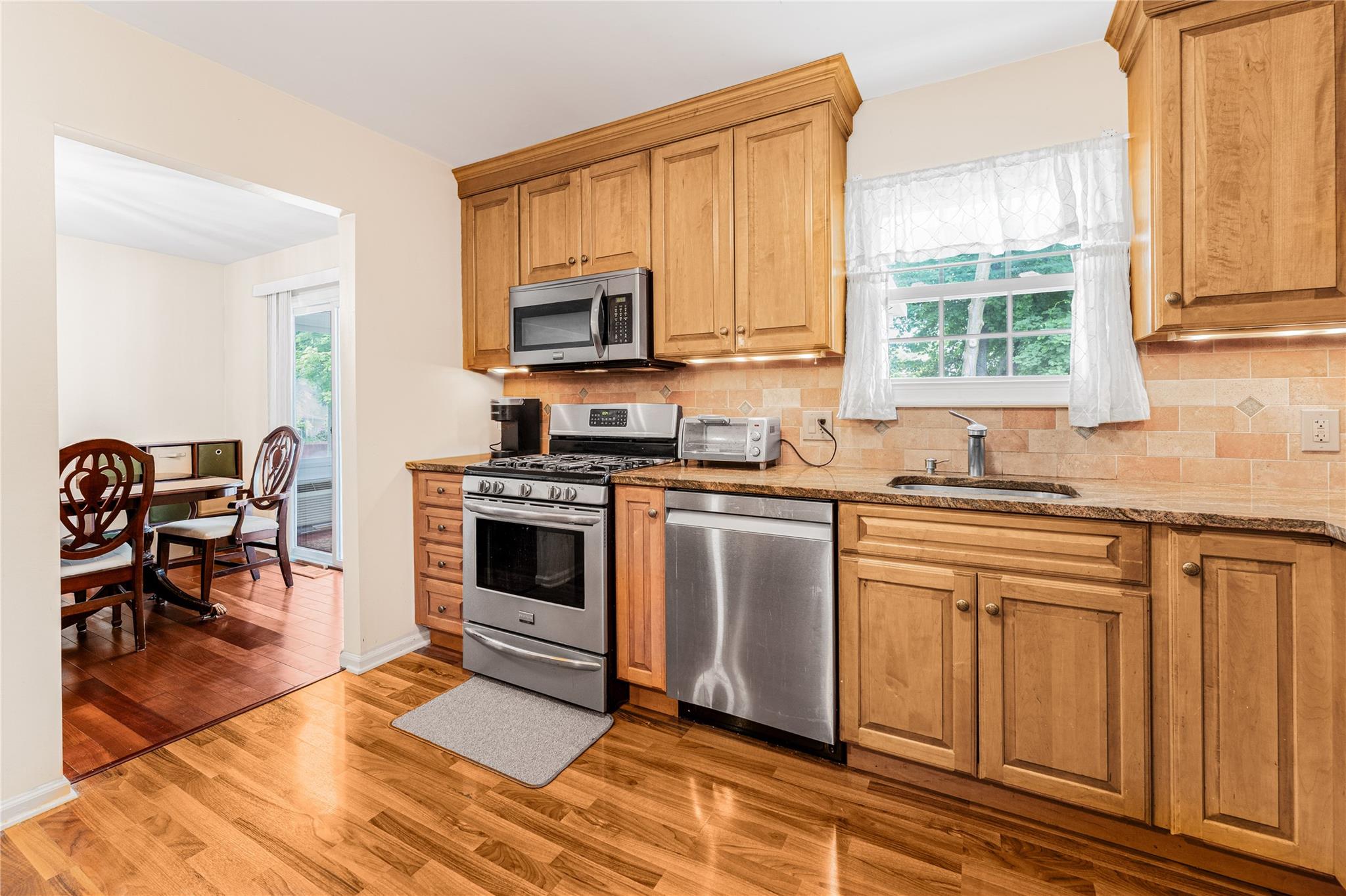 23 Hawkins Street, Poughkeepsie, New York image 13