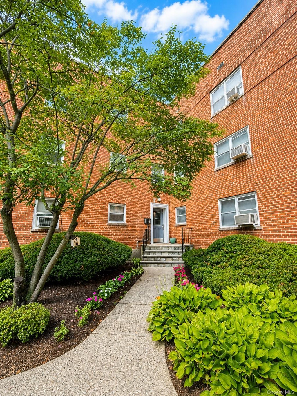 Photo of 320 S Broadway #T5, Tarrytown, NY 10591 (MLS # 1039755)