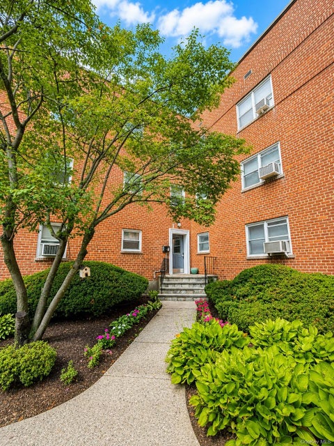 Condo For Sale - 320 S Broadway #T5<br/> Westchester County, Tarrytown, NY 10591