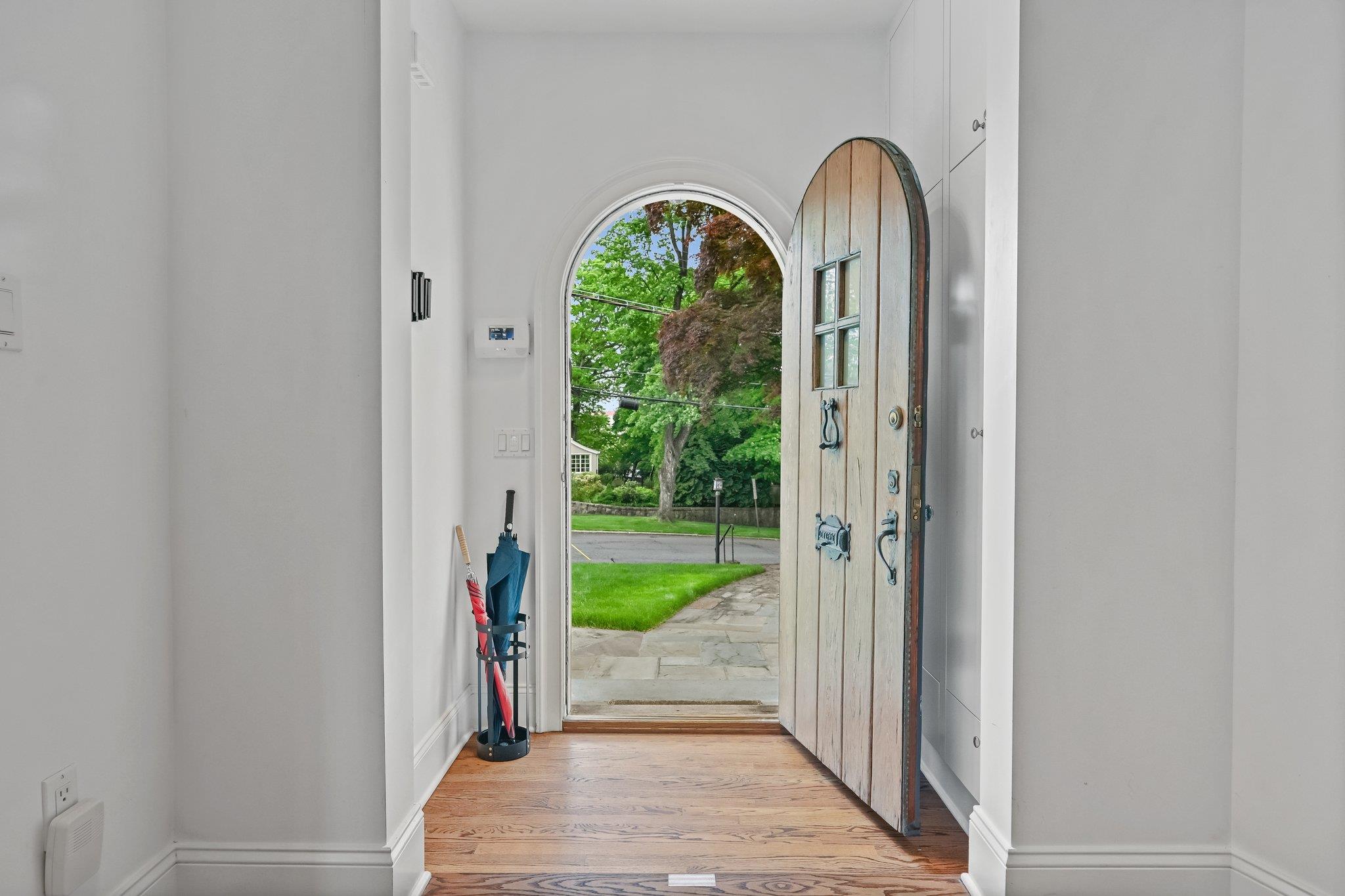 104 Edgewood Avenue, Larchmont, New York image 3