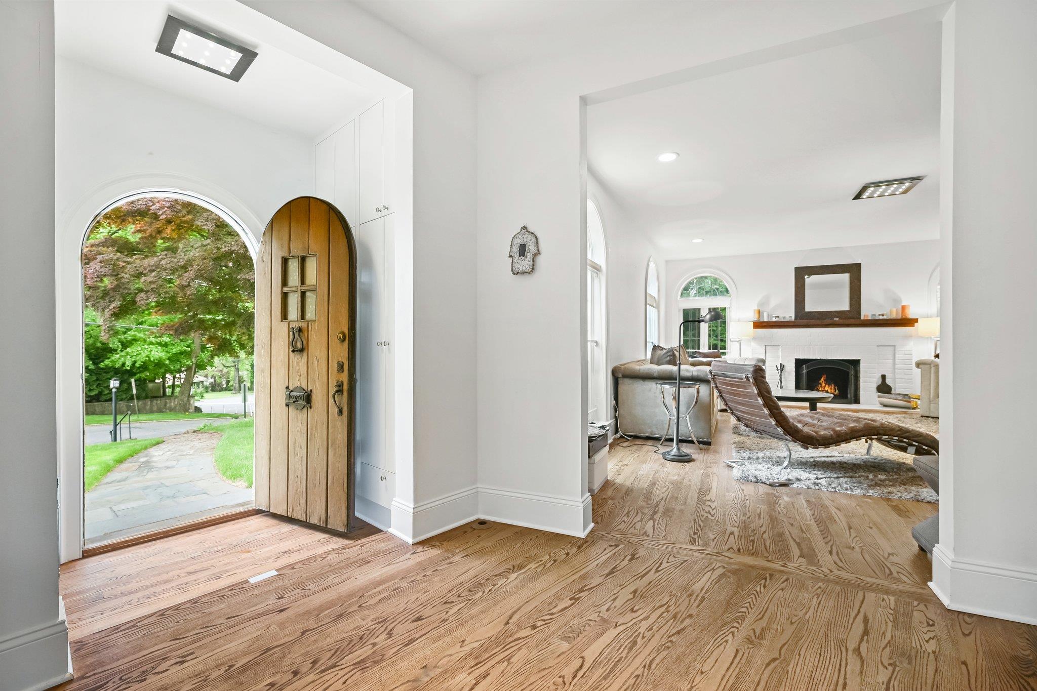 104 Edgewood Avenue, Larchmont, New York image 4